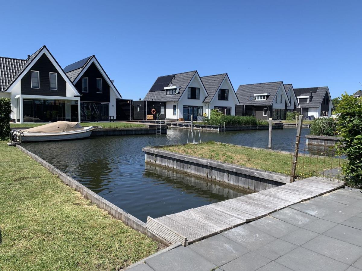 Lovely Holiday Home In Stavoren Near Frisian Lakes Екстериор снимка